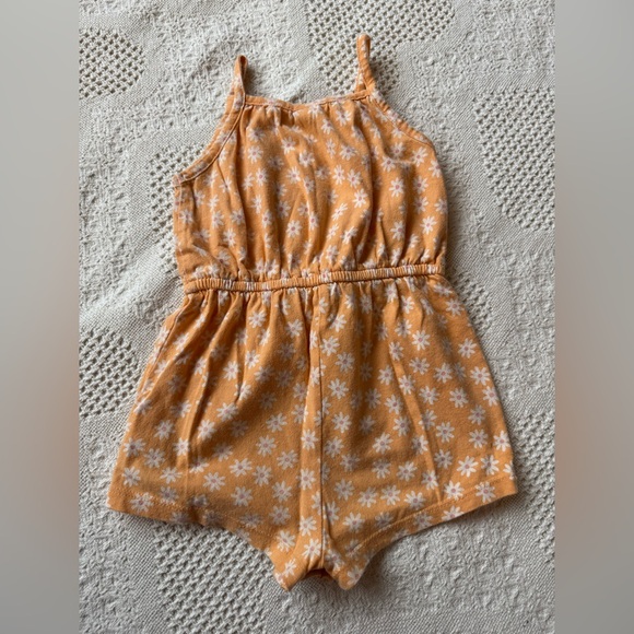 Old Navy daisy romper - Picture 2 of 3